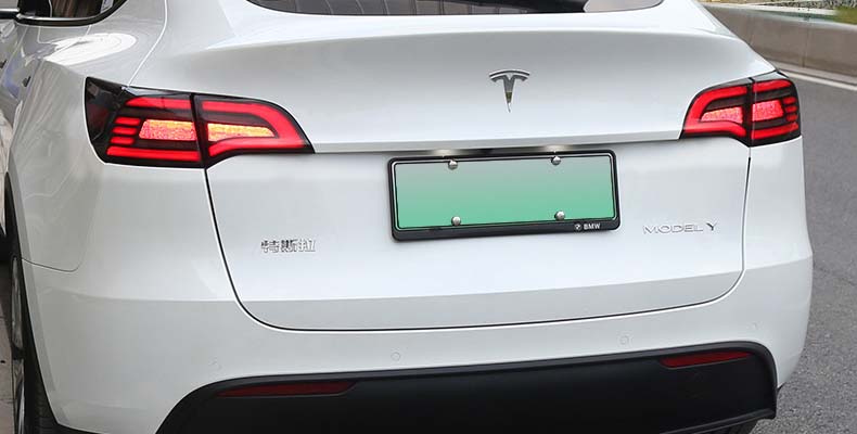 LED Taillights Hawkeye3