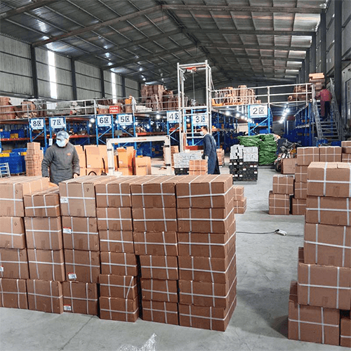 Factory pictures of Chinese auto parts suppliers. The factory has advanced technology and equipment to design reliable electric vehicle accessories products.